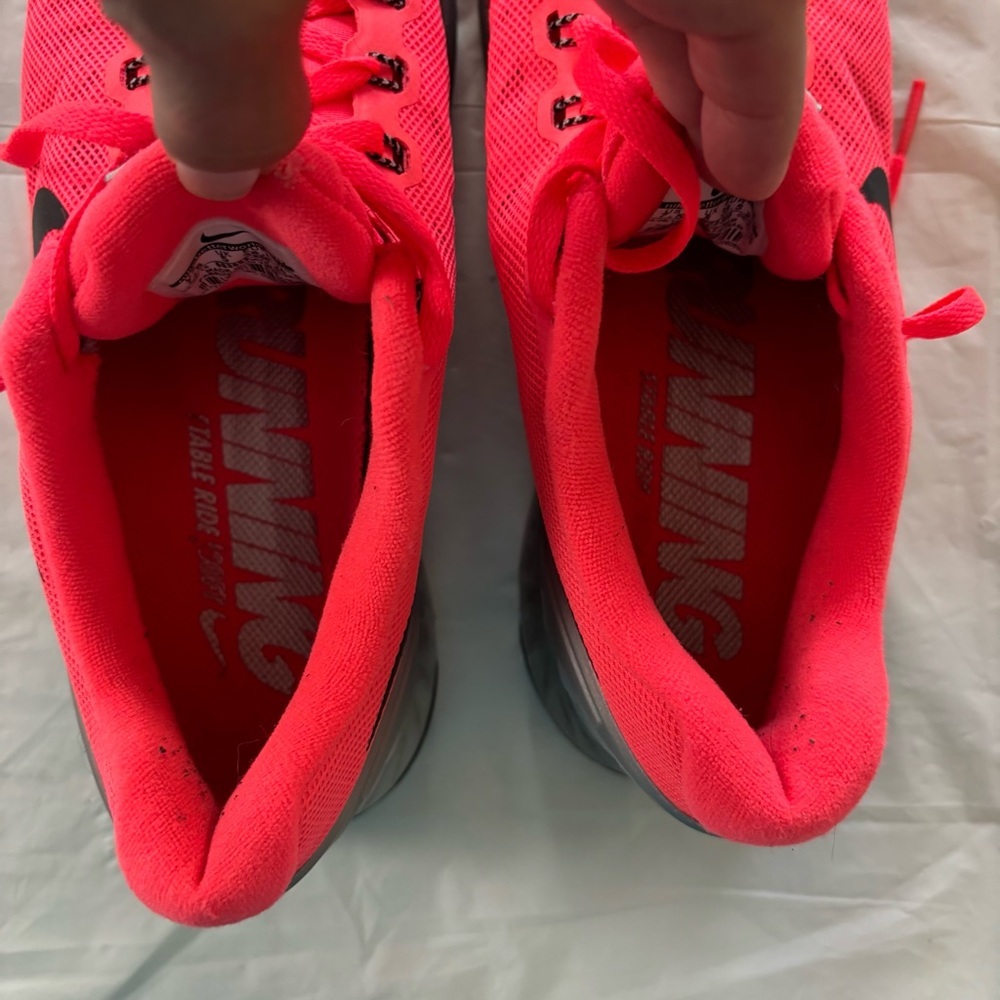 Nike Lunarglide 6 Pink Black Sneakers SZ 7.5 Worn 1X Indoors - Picture 12 of 13